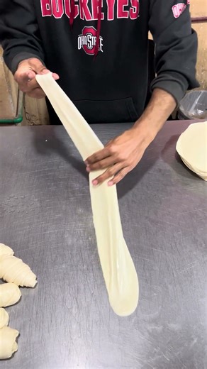 Roll bread dancing smoothly between skilled hands #bread #satisfyingsound #food #shorts #viral