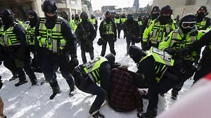 Police close in on protesters blockading Canada's capital