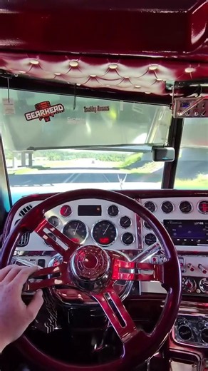 Riding in Style! ✨ Inside the ultimate custom big rig cabin #Peterbilt #SemiTruck #Trucking