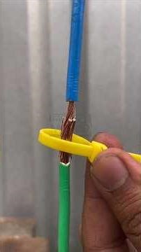 Electrician taught the correct way to do this #TexasDIY #SecureFix #SmartSolution