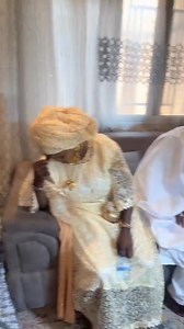 754K views · 4K reactions | Ça fait mal de voir cette dame en pleure蠟au mariage de sa co-épouse et son mari l'ign0re au lieu de la valoriser car elle est la première épouse | MondoVision | Facebook