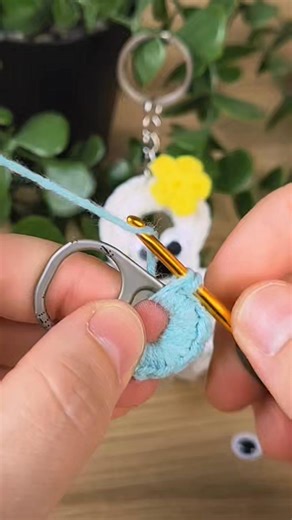 Making an octopus keychain from a can opener 🐙 | Knitting2013