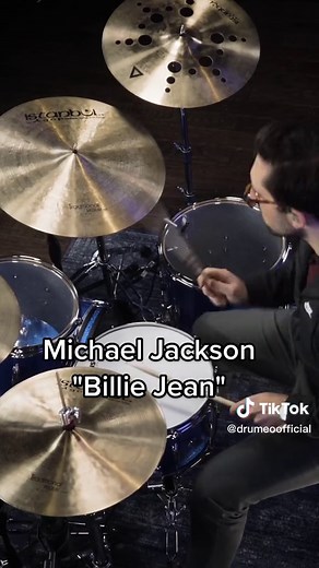 If you're a beginner drummer who's just learning how to play drums, here are five easy songs you can play right now. 🙌🏼 #drumeo #easysongsforbeginners #easysongs #teamdrumeo #drums #drummer #queen #acdc #fyp #foryou #michaeljackson #bobdylan #greenday #drummersoftiktok #drumtok #drums