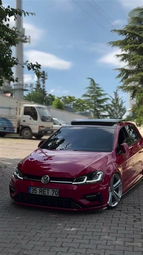 Sickest BAGGED VW GOLF 7 R On Earth..