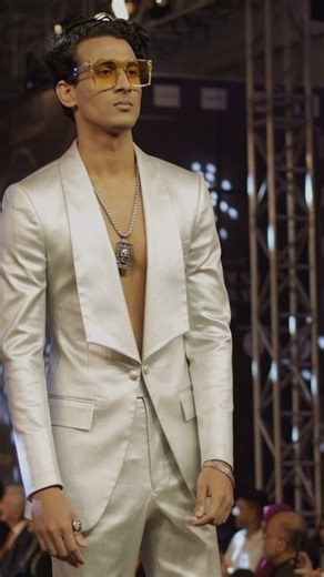 Waasi Bespoke presents its Fashion Show Week 2025 — where tradition meets innovation, and every stitch tells a story of timeless elegance. Experience the artistry, the craftsmanship, and the bold statement of modern couture. #WaasiBespoke #FashionShowWeek2025 #LuxuryTailoring #ModernElegance #BangladeshFashion #RunwayStyle | 𝐖𝐀𝐀𝐒𝐈 𝐁𝐄𝐒𝐏𝐎𝐊𝐄