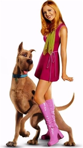 Daphne Blake is back 😄 Sarah Michelle Gellar with #chefbae #sarahmichellegellar #scoobydoo #daphneblake #buffy #buffysummers #AllMyChildren #cruelintentions | SMGFan.com - The longest running Sarah Michelle Gellar fan site on the web