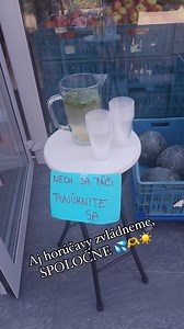 57 reactions · 3 comments | Ochladzovanie verejnej plochy či skvelý nápoj z  a našej mäty ktorú si pestujeme ? Áno aj toto je Tržnicaaa a služby 21 storočia! Priatelia myslite na PITNÝ REŽIM, všade sa o ňom hovorí a aj tak denne skolabuje množstvo ľudí z tepla, myslite na svoje zdravie a na svojich blízkych a dajme si spolocne veľký pohár vody HNEĎ TERAZ ☺️ | Sladučké ovocie | Facebook