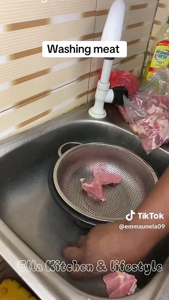How to Properly Wash Your Meat Before Cooking