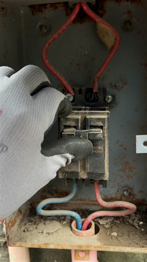 MCB pa sira 😩 #JHElectricalPlusSolar #electricalinstallation #solarinstallation | JH Electrical Solar