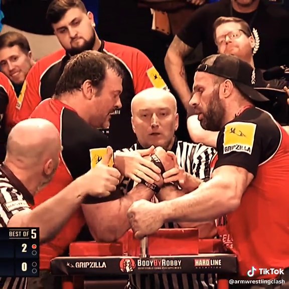 Devon Larratt vs Denis Cyplenkov: Armwrestling Showdown 2023