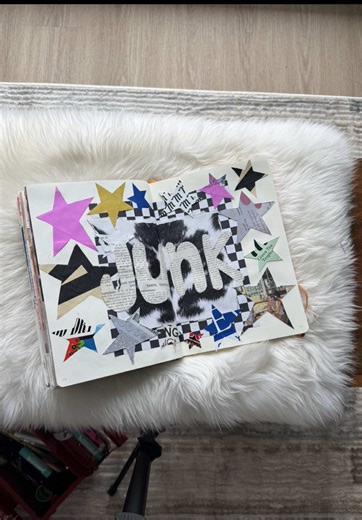 fun journal prompt: turn all of your junk into stars !!!! ⭐️ I do this allll of the time in my spreads but thought I’d dedicate one to my love of junk stars :,) #journaling #creativejournal #junkjournaling #crafttok #junkjournalideas