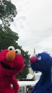 Elmo's so excited to be in Washington, D.C. to celebrate the 4th of July with Elmo's friends! Yeah baby! | Elmo