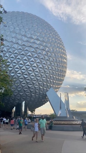1.7K views | Let’s settle a debate: Is this called the ‘EPCOT Ball’ or ‘Spaceship Earth’??? Let me know in the comments! . #epcot #epcotball #spaceshipearth #disneyworld #disneyparks #disneydebate #disneypark #disneyepcot #disneyfriends #disneydvc #disneytravel #travel #florida #orlando | Jen Papazian - Cupcake Castles Travel Company | Facebook
