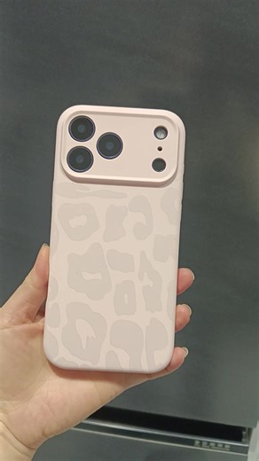 Pink leopard print phone case with a soft-touch feel, I really love it!#iphone17promax #iphone #iphone16promax #phonecases #iphonecases