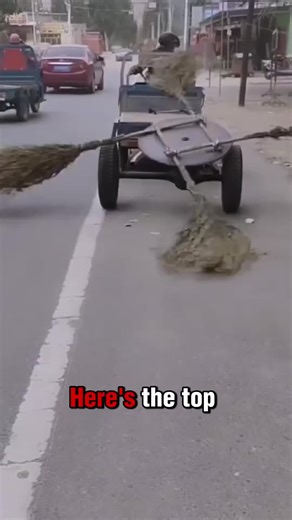 5 Inventions That Changed The World Did you know your microwave was once a massive military radar? 🤯📡 Technology is constantly evolving, often in ways we never expected! In this video, we dive into 5 of the most epic transformations that changed our lives forever: • The Microwave: From a giant radar to a kitchen essential. 🍕🔥 • 3D Printing: Once only for heavy industrial labs, now it’s on your desk! 🏗️🖨️ • Drones: From military weapons to the ultimate filmmaker's toy. 🚁🎥 • Vacuums: From 