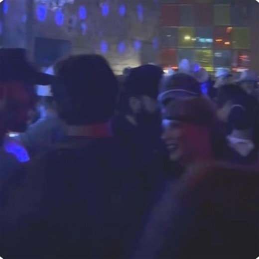 Taylor Swift and Travis Kelce Spotted Partying at Donna Kelce’s Lavish New York Birthday Bash, Days After the Pop Star’s Bold Political Endorsement of Zohran Mamdani For NYC Mayoral Election Full story below👇👇👇 groovenation.us/taylor-swift-and-travis-kelce-spotted-partying-at-donna-kelces-lavish-new-york-birthday-bash-days-after-the-pop-stars-8bq1ed-quocdat123-fa2b8aeca6f7 | KC Chiefs Kingdom Pride