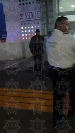 Así fue como Policías Viales auxiliaron a un bebé que se encontraba inconsciente en un negocio de comida, salvándole de esta manera la vida 👏 | Código Rojo Noticias