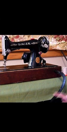 How to Use a Knee Lever on a Singer 99