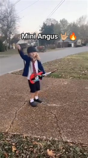 Mini Angus 🤟🏼🔥⚡ #acdc #acdcfans | AC/DC Official Fan Club