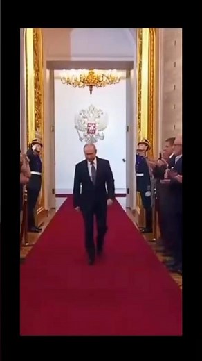 Why Does Putin Walk Like This? |Explained