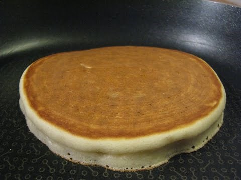 HOW TO MAKE THE PERFECT PANCAKE