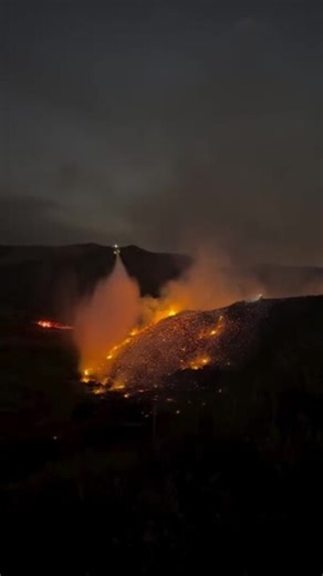 Fire Crews Respond to Brush Fire in California’s Simi Valley