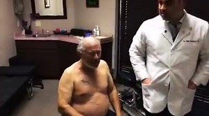 180K views · 1.8K reactions | INCREÍBLE... Mira Como le Arregla el Hombro Ajustando el Cuello! (951) 485-6300 | Clinica Quiropractica Rodriguez | Facebook