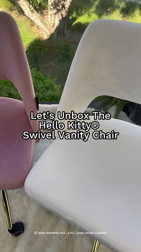 🗣️ Calling all Hello Kitty fans that want to incorporate their icon into their everyday routine- The Hello Kitty® Swivel Vanity Chair is for you! 🤩 Available now on our website! #impressionsvanity #hellokitty #hellokittychair #hellokittyottoman #hellokittydecor #hellokittyfurniture #youcanneverhavetoomuchglam #hellokitty'sultimateglamroom #impressionsforhellokitty