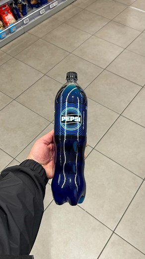 Muhammet Aygun on Instagram: "Pepsi Electric is here! Blue Pepsi, but like really blue. Limited edition pepsi electric, tastes kinda like citrus (lemon/lime (sour, but sweet)) & also has a kick to it. I could even say a hint of blue raspberry? Not sure. You also taste the pepsi as an after taste too! @pepsined @pepsi @pepsiglobal #newfood #blue #pepsi #coke #cola #limitededition #newdrink #soda #snacks #pepsimax #pepsicola"