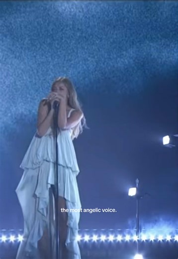 tate at the billboards women in music awards last night 🩵 #tatemcrae #foryou #soclosetowhat #nobodysgirl #billboardwomeninmusic