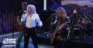 Watch Metallica And Miley Cyrus Link Up To Perform 'Nothing Else Matters'