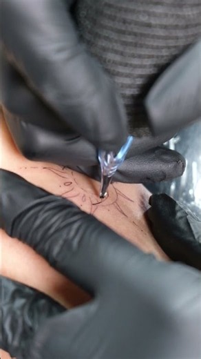 Paired tattoos - sun and moon #tattooidea #finelinetattoo #smalltattoo #cutetattoo