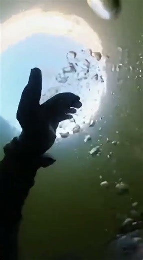 “INSANE Motorcycle Bridge Jump — Full-Speed Crash Caught in 4K!”