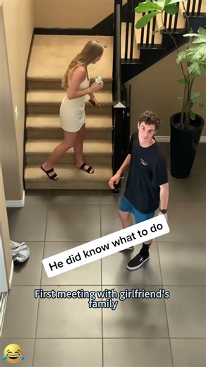 The first meeting with my girlfriend's family#foryou #funnyshorts #funnyvideos #funny #fyp