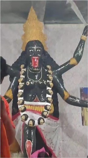 Inside a Kali Temple | Bengali Devotional Gathering & Prayers
