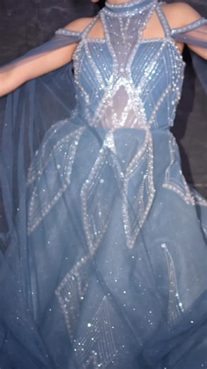 Sangeeta Jarwal | Bridal Expert and Educator on Instagram: "🔵+⚪️=? POV: You trust the Japanese color mixing trend 😌🎨 But the trend doesn’t trust you back 😭🤣 Me: Fine… editing se hi colors dalte hain 😎✨ [colormixingtrend, gone wrong, oops, reality check, makeuptransition] #japanesecolormixingsong #colortransformation #makeup #haırartıst #makeupartist Makeupartist: @the_touch_by_sangeeta Studio: @rent_your_wardrobee Muse: @smritiaggarwal05 Outfit: @rent_your_wardrobee Jewellery: @rent_your_w