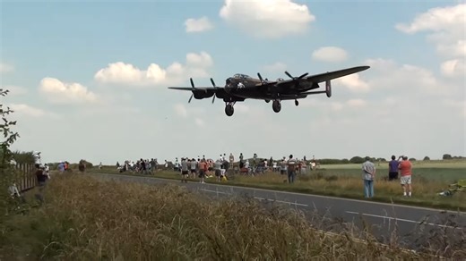 When a Lancaster bomber descended directly over airshow fans
