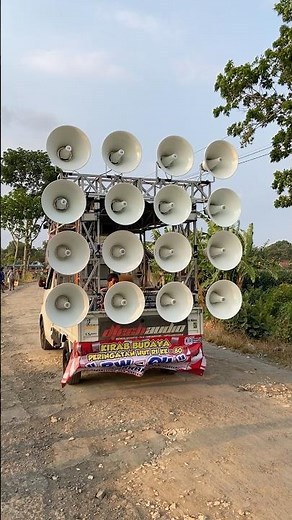 Sound system dtech audio bawa 16 toa karnaval karangsono