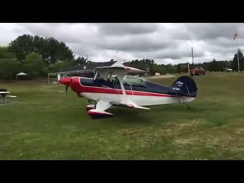 Pitts Special S2A landing