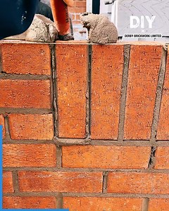 This bricklayer has amazing skills! 🧱 | Do It Yourself