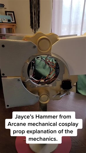 Most WIP is posted over on IG, but here’s a quick overview of all the mechanics involved in getting Jayce’s Mercury Hammer moving. #arcane #arcanecosplay #fabrication #cosplay #cosplayer #cosplayprop #cosplaywip