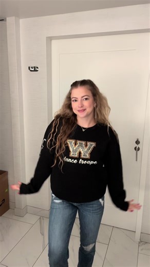 Nationals Outfits!! Yes I wore that sparkly crew neck 2 different days. WHATEVER 🖤✨🤍