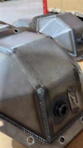 Motobilt on Instagram: "What’s the diff? Your diff cover has one job—keep the fluid in and the rocks out. But those stock covers? They love to peel back the second they catch a ledge or get dragged across something gnarly. If you wheel often, an upgrade isn’t a luxury… it’s a necessity. Our heavy-duty steel diff covers are built to take the hits your stock setup can’t. Stronger, thicker, trail-tested. Level up your off-road game with one simple install. Black Friday is rolling NOW—grab yours bef