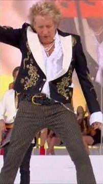 Rod Stewart Turns Glastonbury 2025 into a Rock Legend’s Stage at 80!🔥