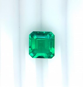 Émeraude cultivée en laboratoire de 1,29 carats (procédé hydrothermal) Pierre précieuse de couleur émeraude colombienne - Etsy France