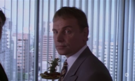 Highlander - S02 E01 - Les guetteurs | TF1+