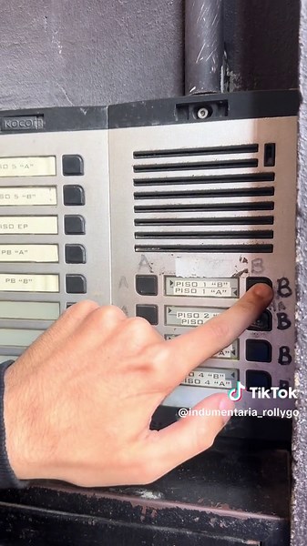 Martinas en Calle Algerich Flores: Compra Aquí