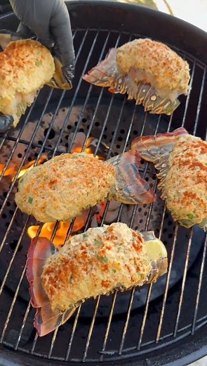 31K views · 947 reactions | Loading dat Lobster Bootay Meat | SouthernVibin | Facebook