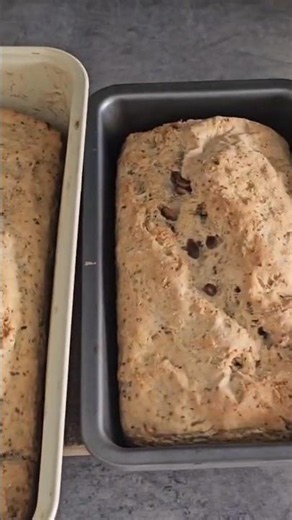 Healthy multiseed bread with flax, chia, sesame & pumpkin seeds. Fresh homemade baking!