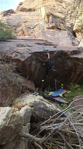 Red Hot V5 | Red Rock(s) Bouldering (Pine Creek Canyon, South Fork Lower Wash)